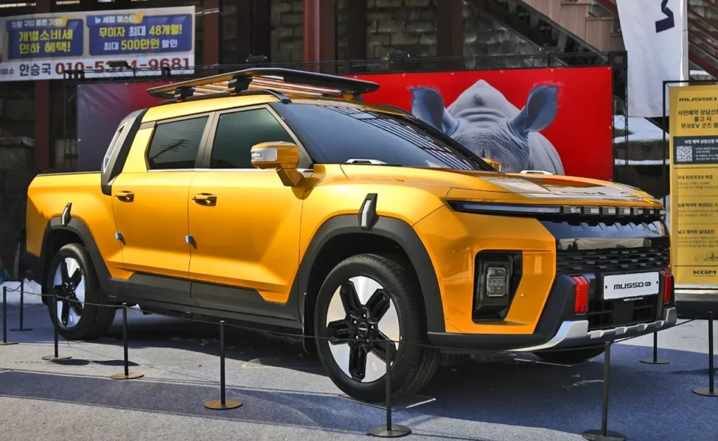 공기역학을 고려한 전면부 설계와 전기 모터의 결합. O100은 내연기관 픽업이 가진 '저회전 토크 부족' 현상을 전기 모터의 특성으로 완벽하게 보완했습니다.